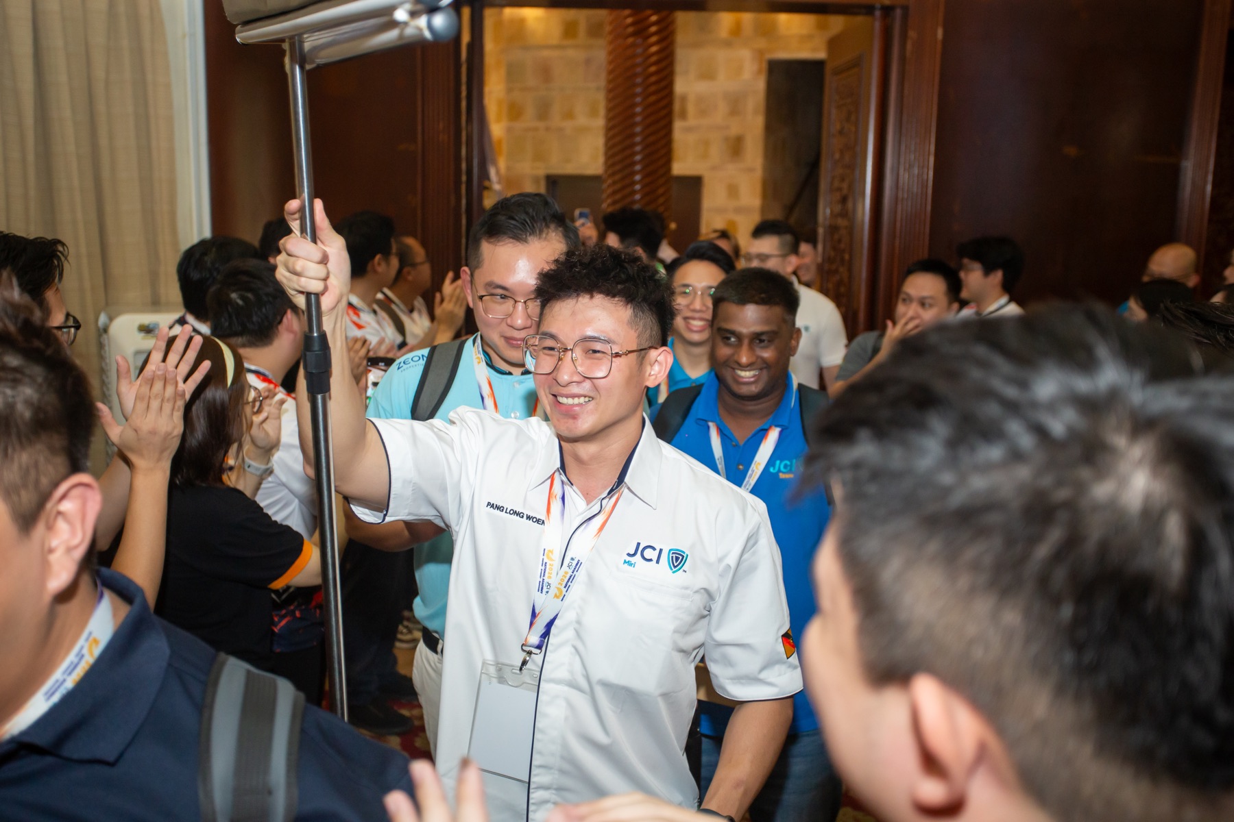 Academians receiving a warm welcome as they enter National Academy