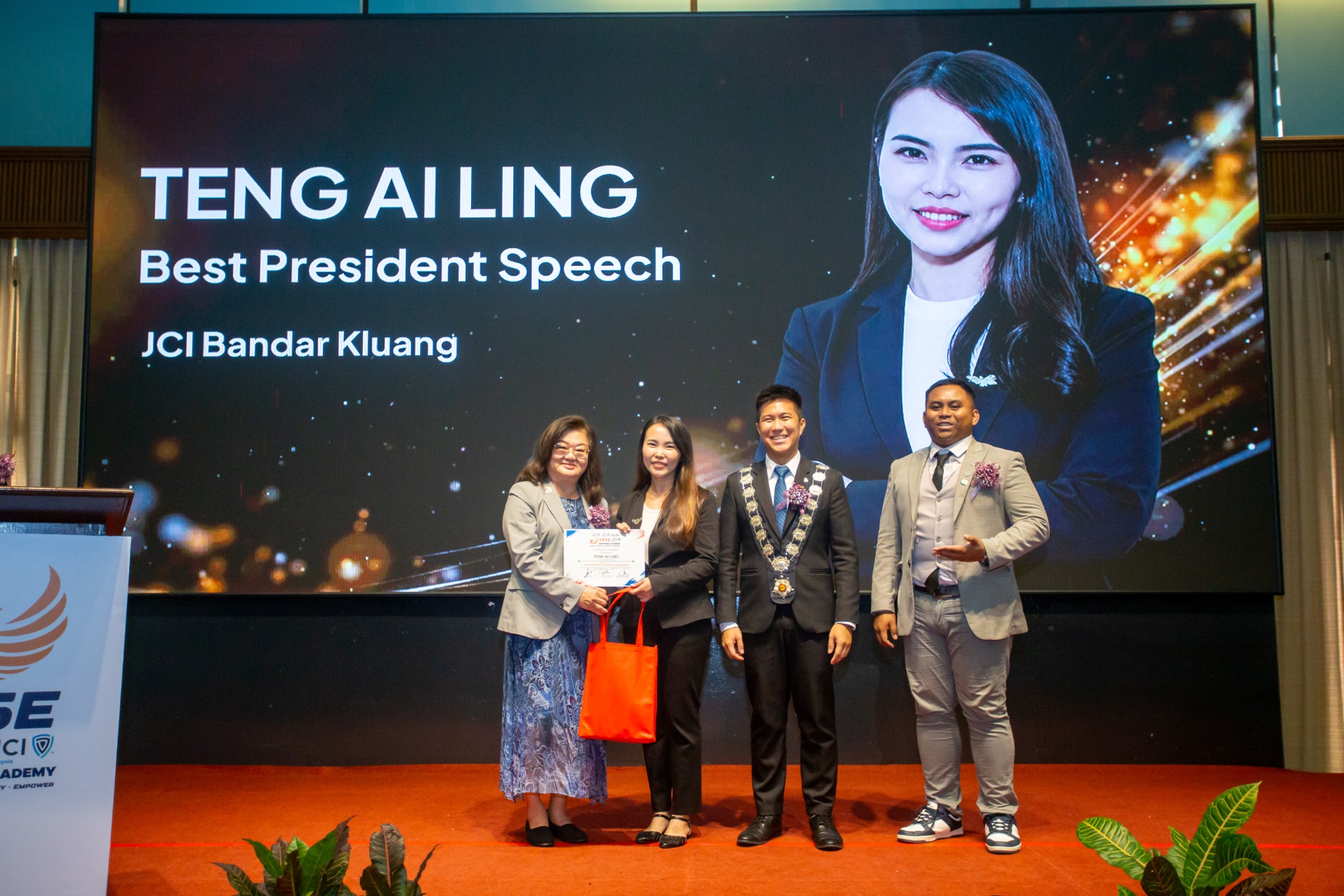 Best President Speech award